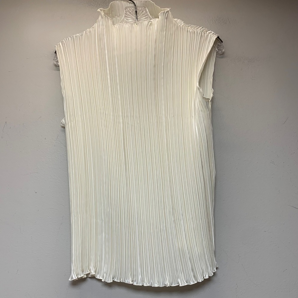 Delicates Plissé Shell Top Women Medium Ivory Excellent Mock Neck Pleated USA